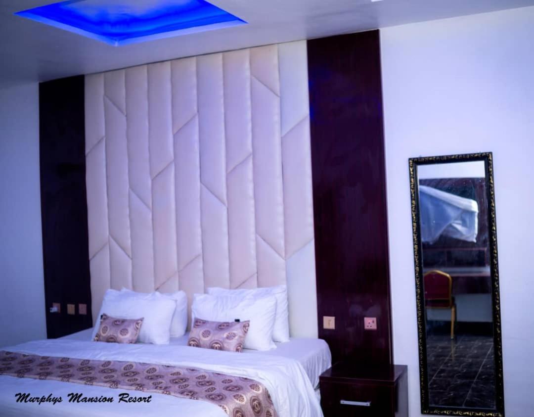 Murphy'S Mansion Resort Umuahia Exterior foto